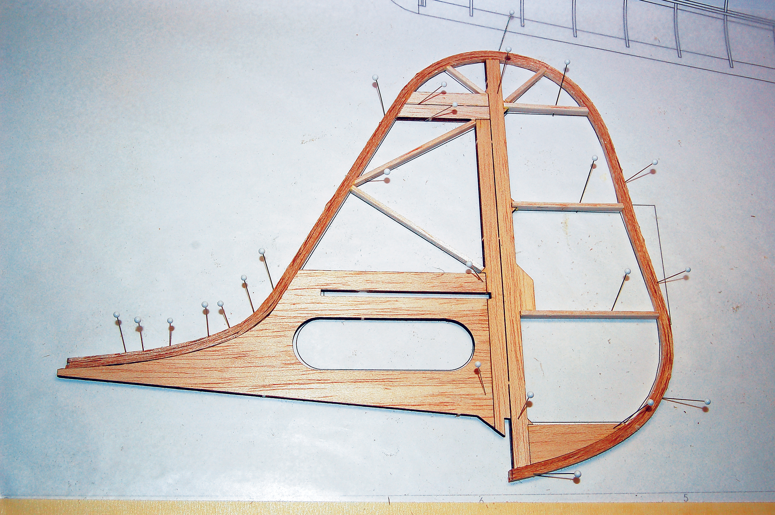 The fi n and rudder are framed and it’s up to the builder whether to sheet the tail or keep it at its lightest.