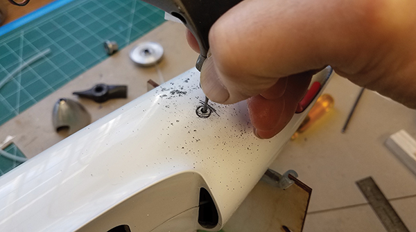 turn the speed all the way up on your rotary tool when using cutters