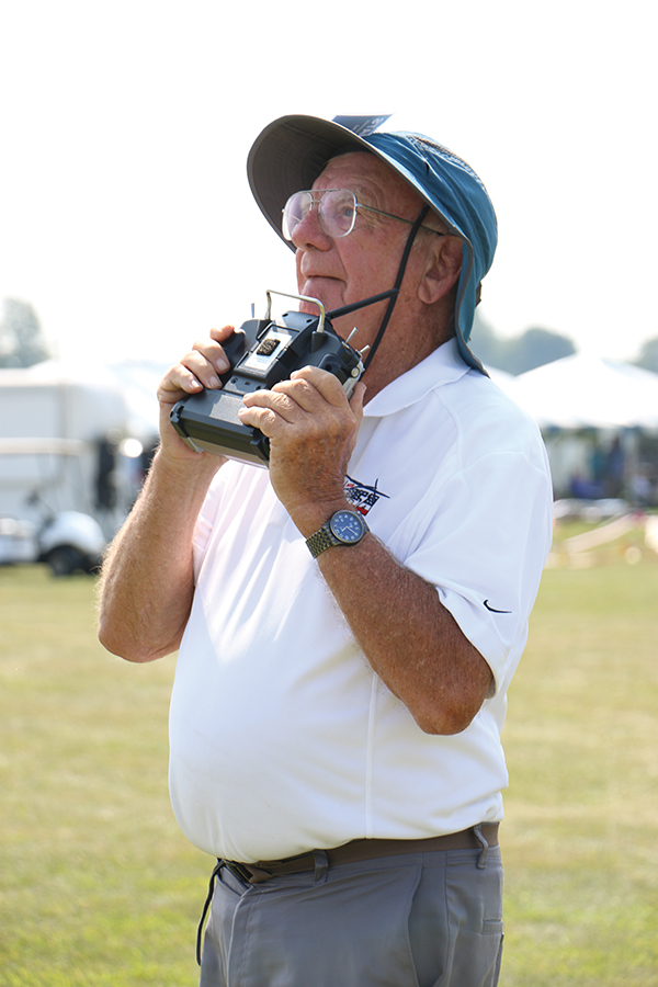 don richmond tries to keep his eyes on his sailplane while competing in two meter soaring