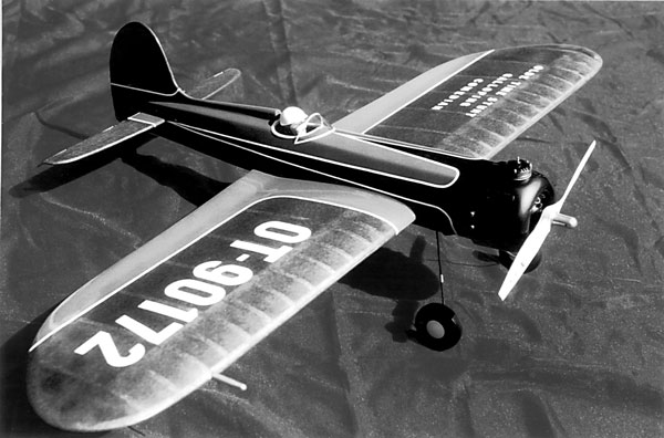 Ray Zarichak built this stunning Galloping Comedian and substituted a built-up balsa cowling. Notice the Banner wheels and transparent silkspan finish. Ray Zarichak photo. 
