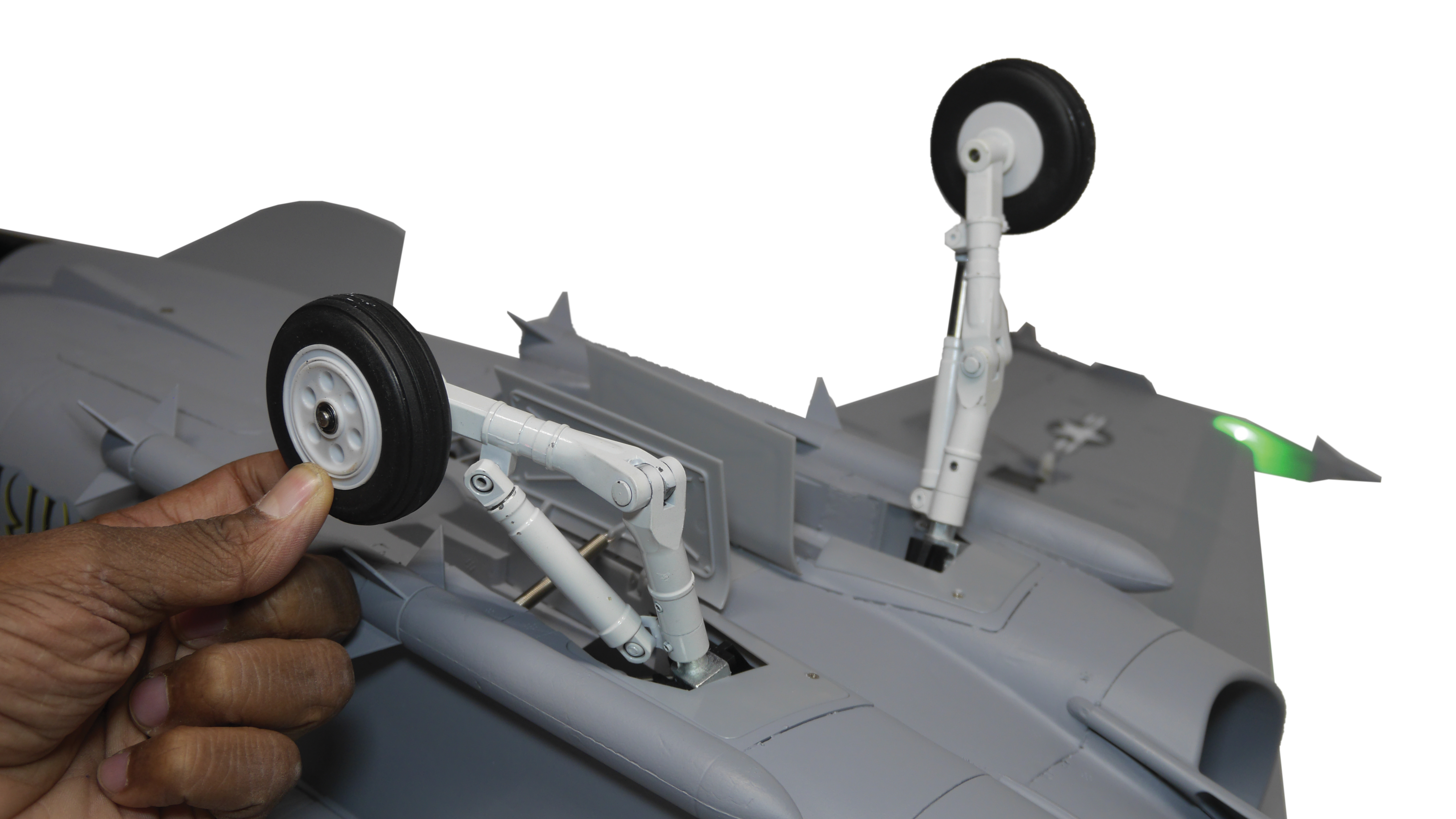 the articulated main landing gear has a large extension range