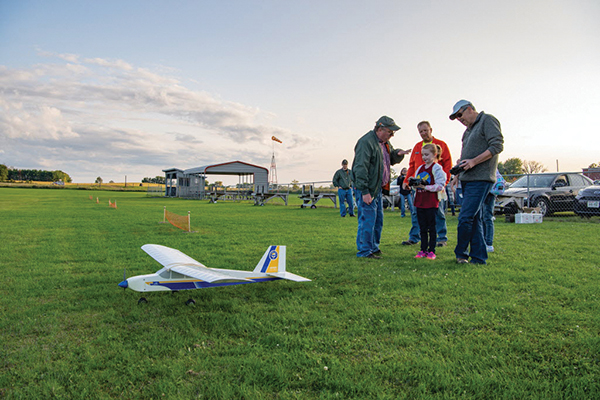 ama clubs and eaa chapters team up to build and fly rc airplanes